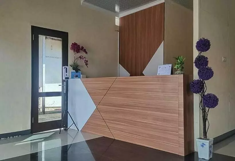 Hotelli Reddoorz @ Merauke City Center