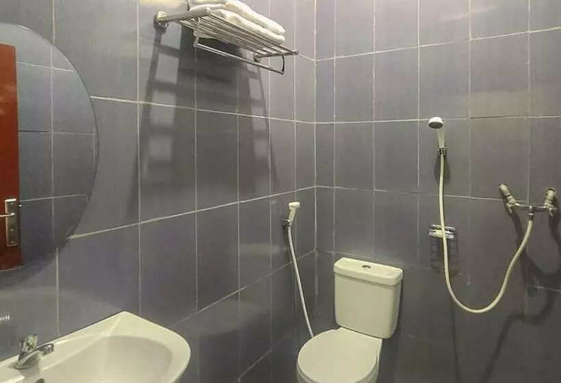 Hotelli Reddoorz @ Merauke City Center