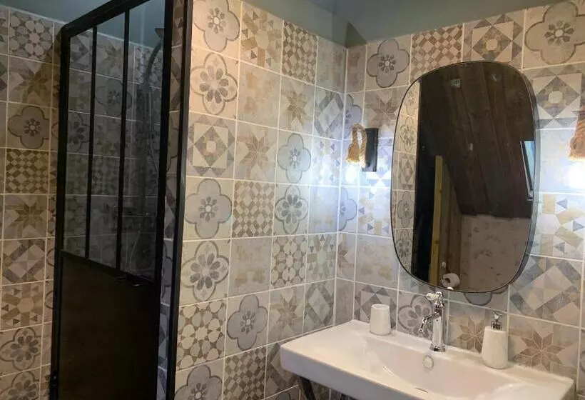 Aamiaismajoitus (B&B) Chambres D Hôte à La Ferme Des Buttons, Chambre Iris