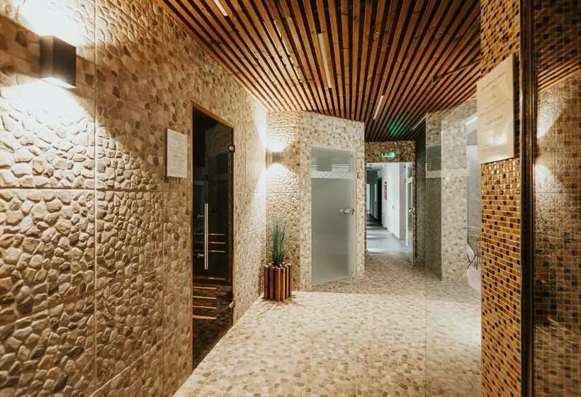 Majatalo Orava Village