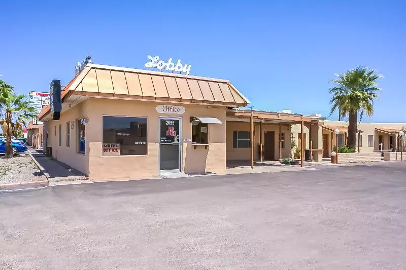 مسافرخانه OYO Hotel Yuma AZ - I-8 US-95