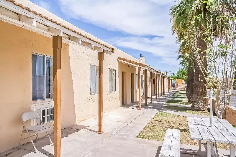 مسافرخانه OYO Hotel Yuma AZ - I-8 US-95