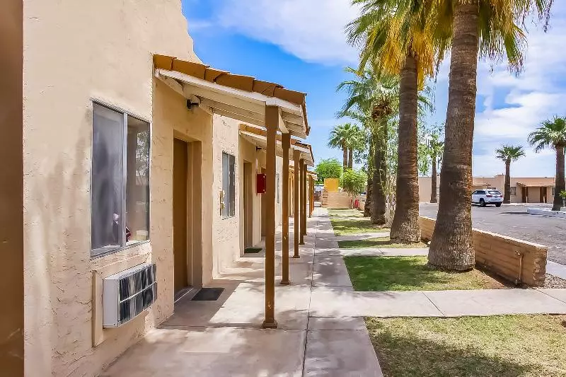 مسافرخانه OYO Hotel Yuma AZ - I-8 US-95