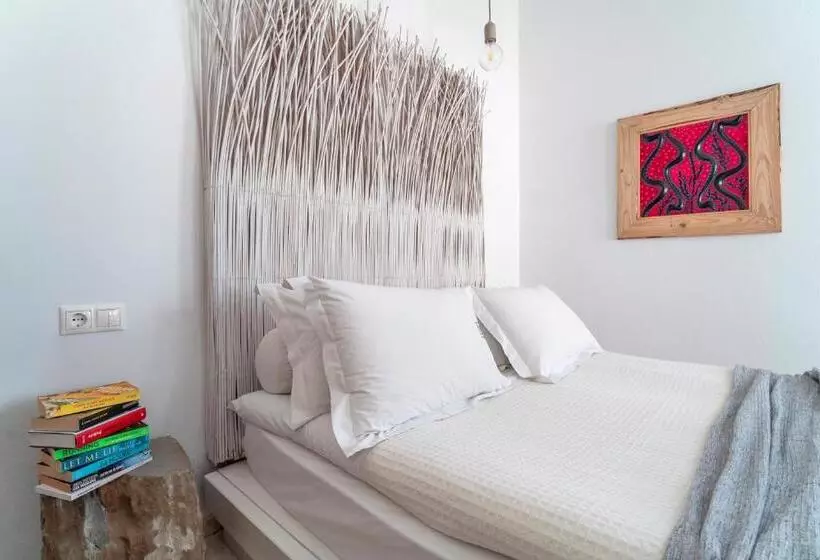 Aamiaismajoitus (B&B) F Charm All Suites   Adults Only