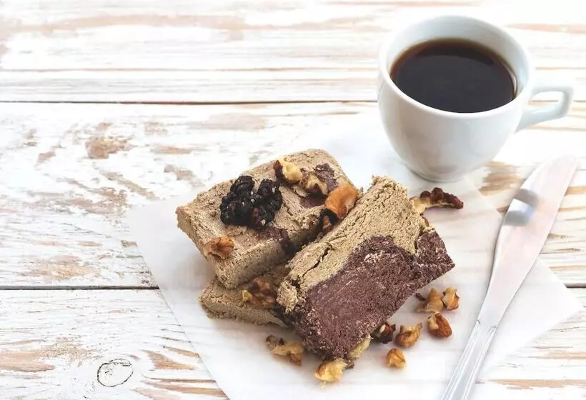 Aamiaismajoitus (B&B) F Charm All Suites   Adults Only