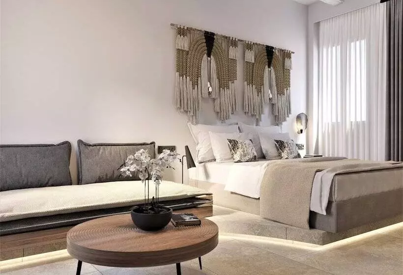 Aamiaismajoitus (B&B) F Charm All Suites   Adults Only