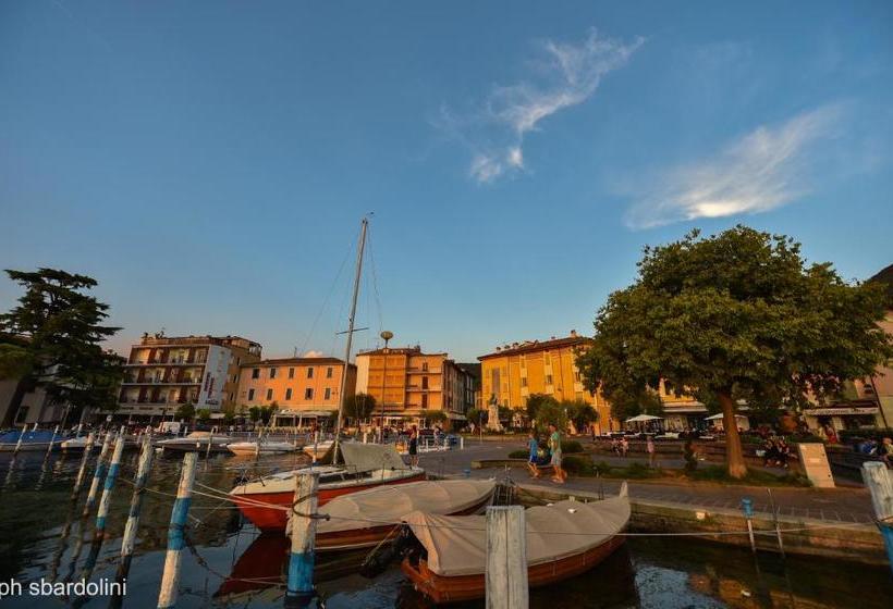 Ambra Hotel The Only Central Lakeside Hotel In Iseo