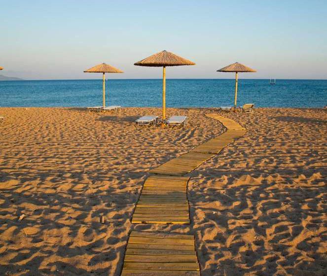 فندق Buca Beach Resort