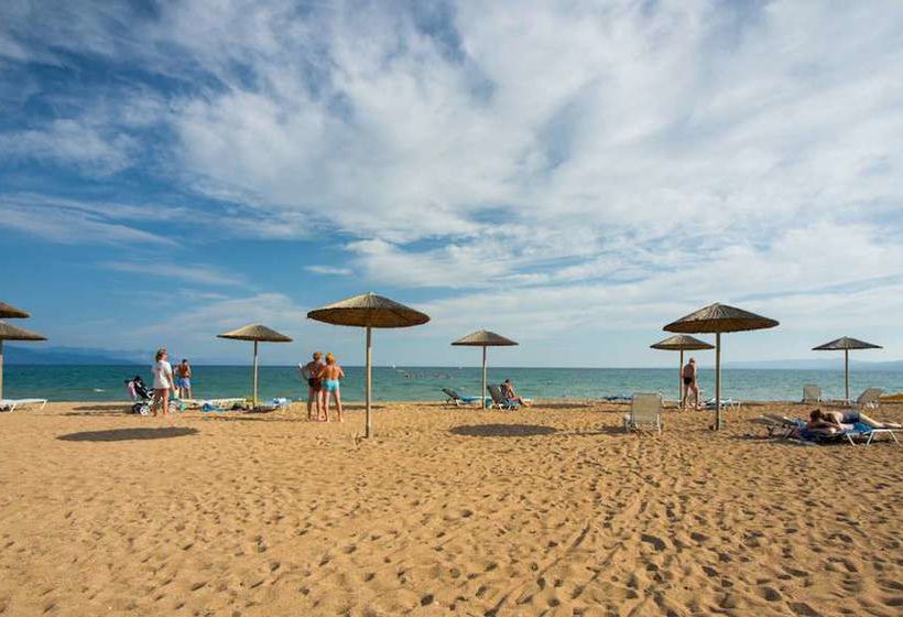 فندق Buca Beach Resort