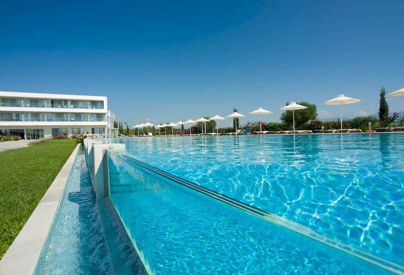 فندق Buca Beach Resort