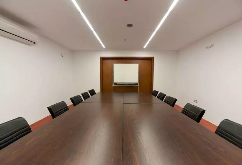 Отель Buca Beach Resort