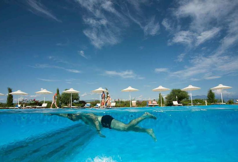 فندق Buca Beach Resort