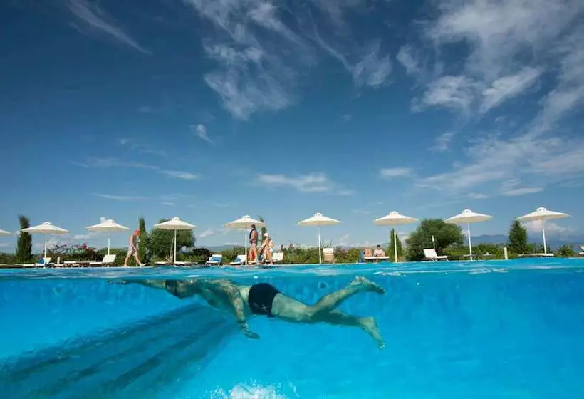 Отель Buca Beach Resort