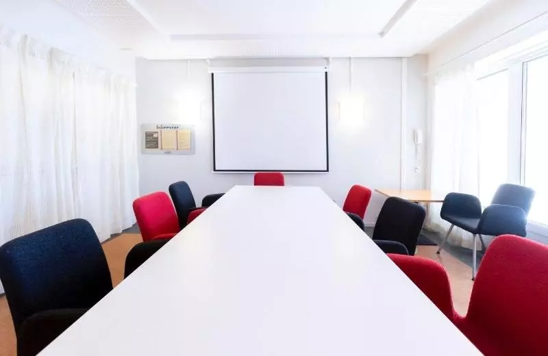 בית מלון כפרי L Morby Danderyd Hospital