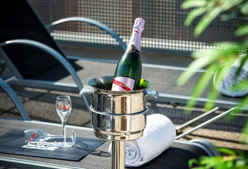 هتل Neomagna Madrid