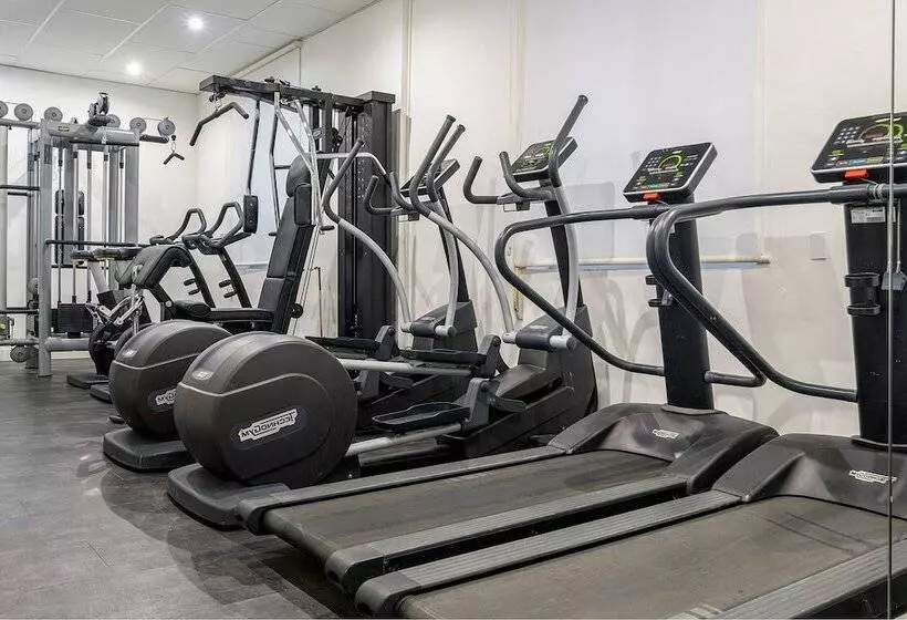 هتل Neomagna Madrid