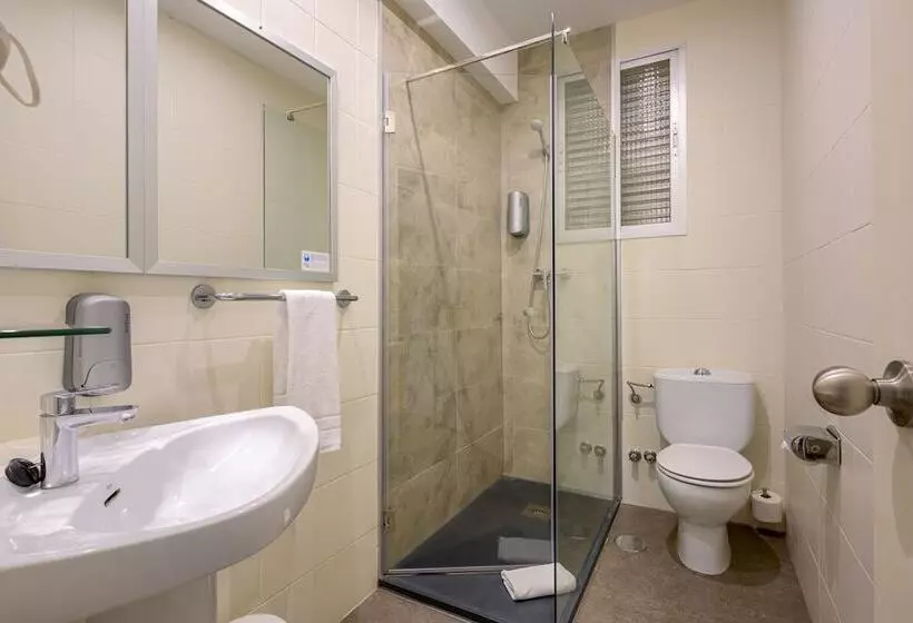 هتل Neomagna Madrid