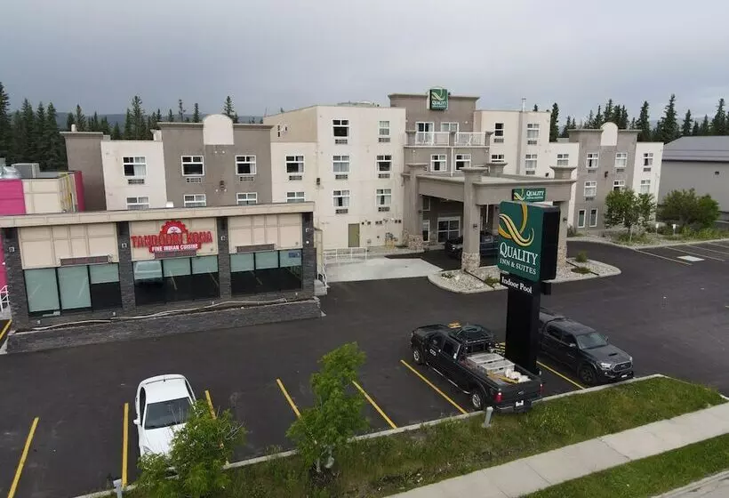 Velora Hinton, Ascend Hotel Collection