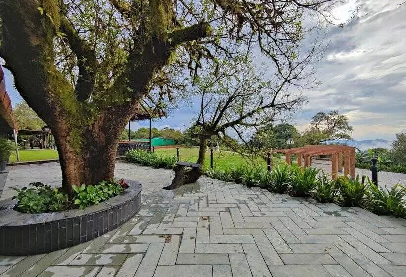 酒店 Regenta Mpg Club