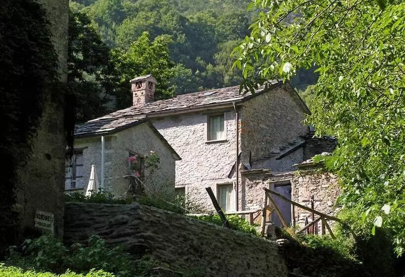 בית מלון כפרי Borgo Isola Santa