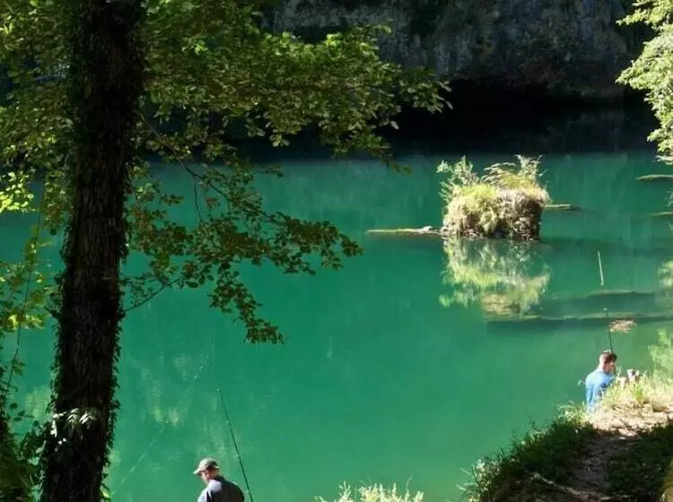 בית מלון כפרי Borgo Isola Santa