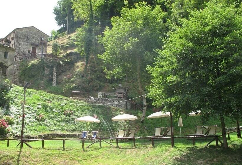 בית מלון כפרי Borgo Isola Santa