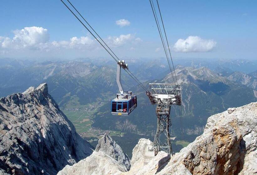 田舎風ホテル Goldene Rose