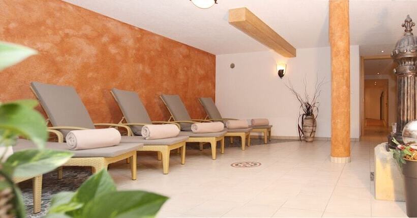 田舎風ホテル Goldene Rose