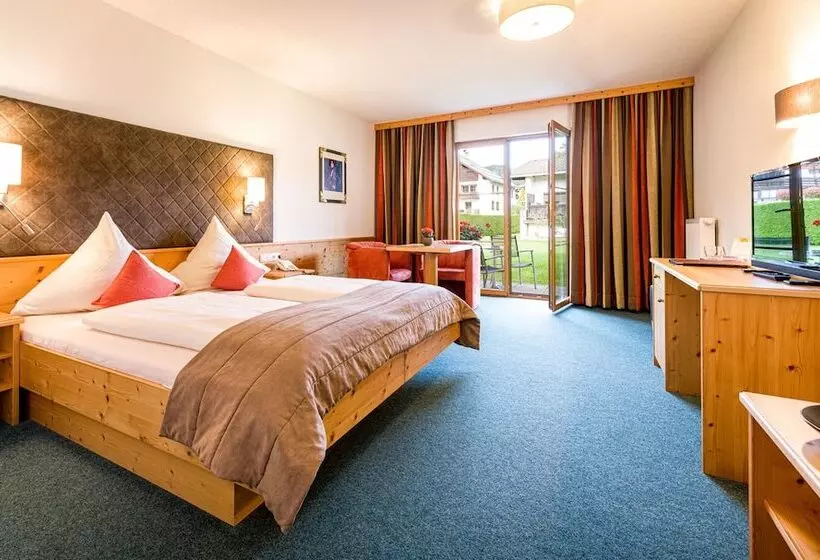 Сельский отель Goldene Rose