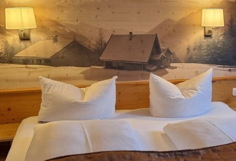 田舎風ホテル Goldene Rose