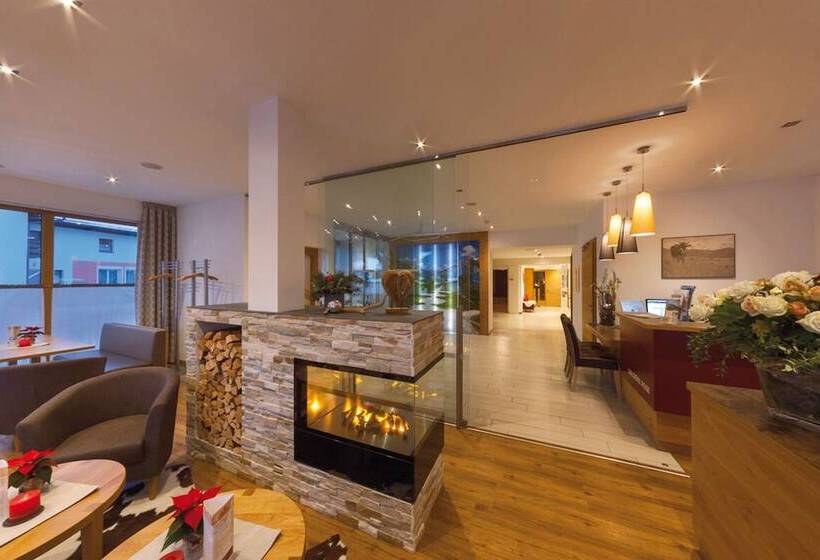 田舎風ホテル Goldene Rose