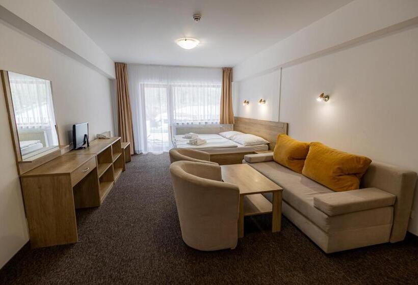 בית מלון כפרי Toliar