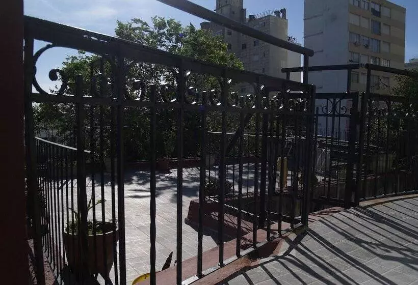 Отель Una Noche Más