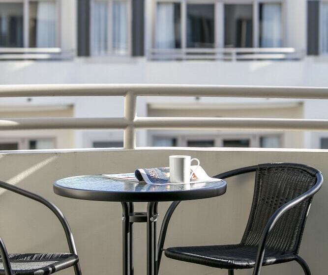 Мотель Cornwall Motor Lodge