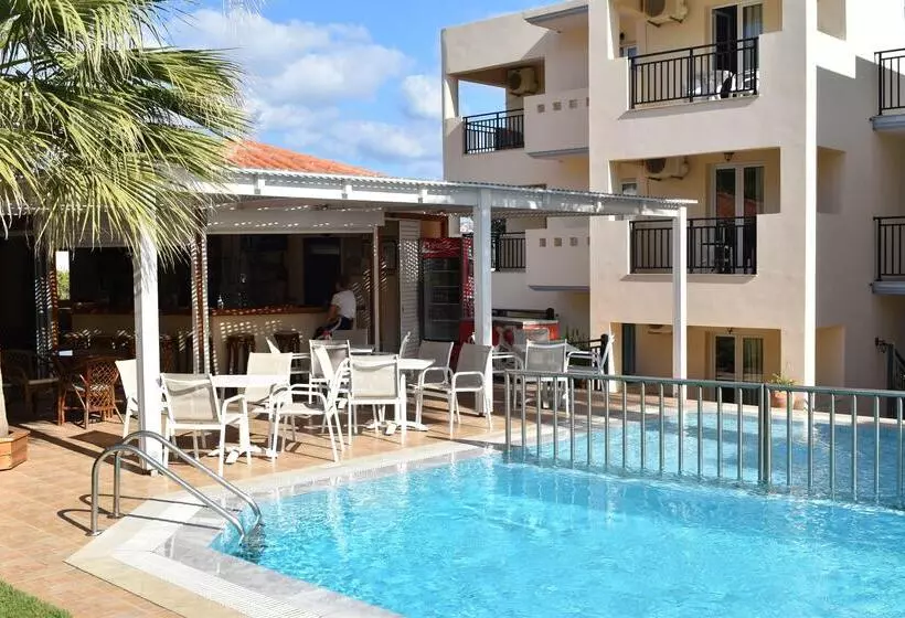 Sunshine Studios & Apartments