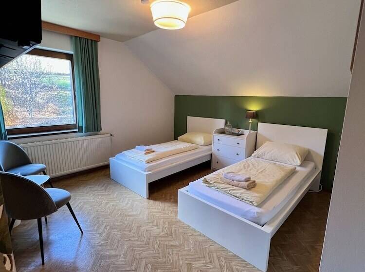 فندق Pension Lambrecht