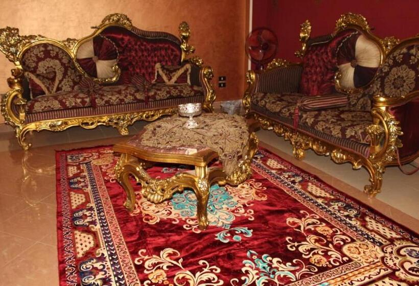 پانسیون جولدن بيراميدز جيست هاوس