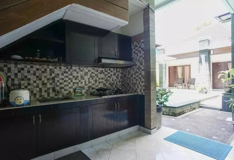 Majatalo Denays Guesthouse Jimbaran