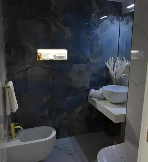 ベッドアンドブレックファースト Nm Luxury Suites