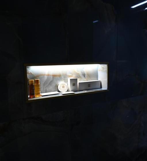 تختخواب و صبحانه Nm Luxury Suites