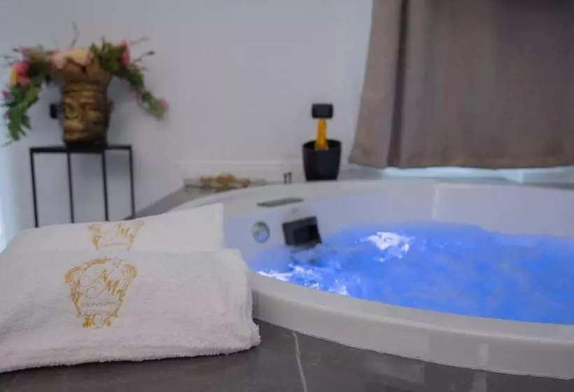 ベッドアンドブレックファースト Nm Luxury Suites