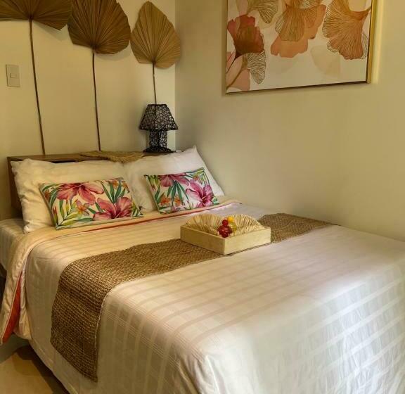 Brand New! Cozy Insperia Condo With Balcony And Samal Island View Beside Abreeza Mall