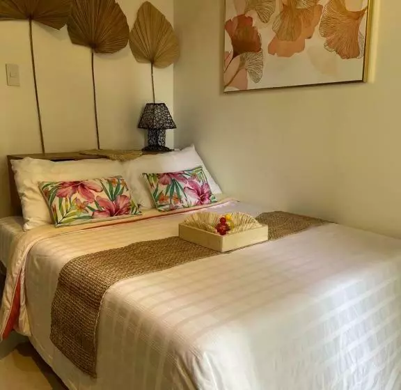 Brand New! Cozy Insperia Condo With Balcony And Samal Island View Beside Abreeza Mall
