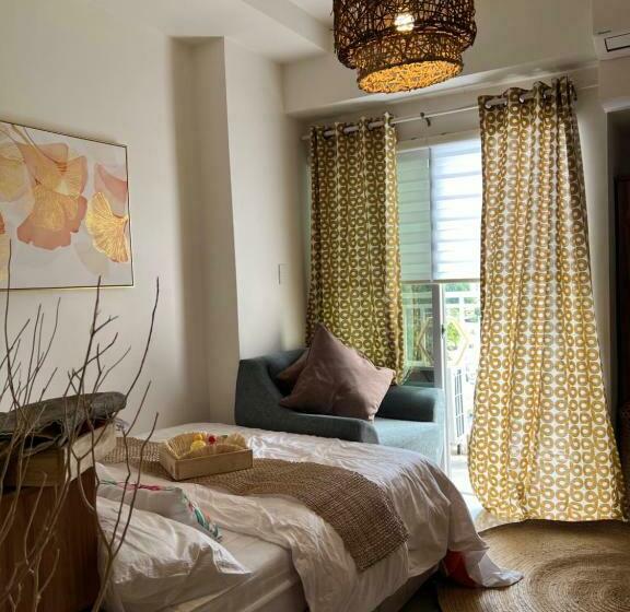 Brand New! Cozy Insperia Condo With Balcony And Samal Island View Beside Abreeza Mall