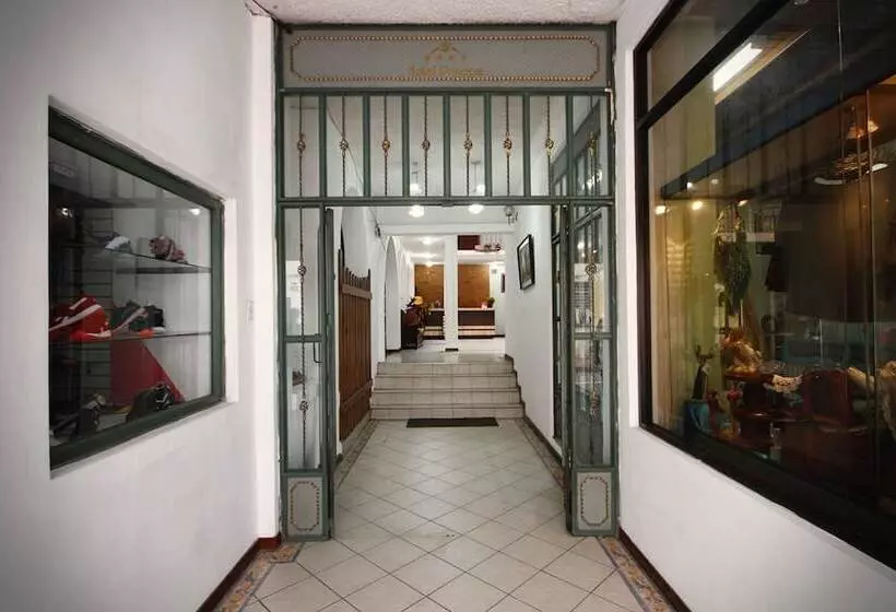 Aleros Hotel Boutique