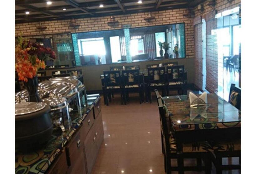 호텔 Drive Inn Dhanaulti