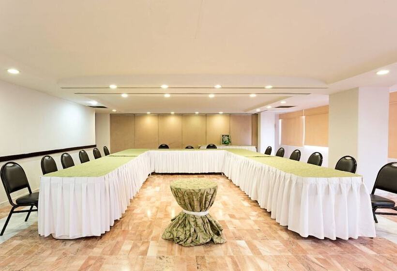 בית מלון כפרי Gamma Villahermosa Centro