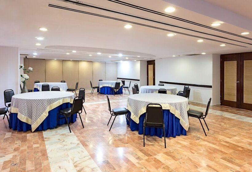 בית מלון כפרי Gamma Villahermosa Centro