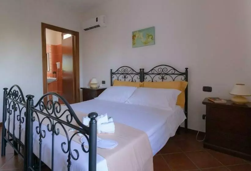 هتل Agriturismo Clementi B&b