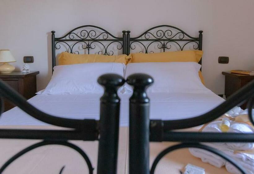 בית מלון כפרי Agriturismo Clementi B&b